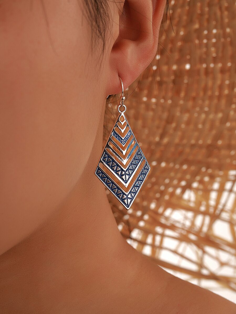 Avesta Earrings ™️