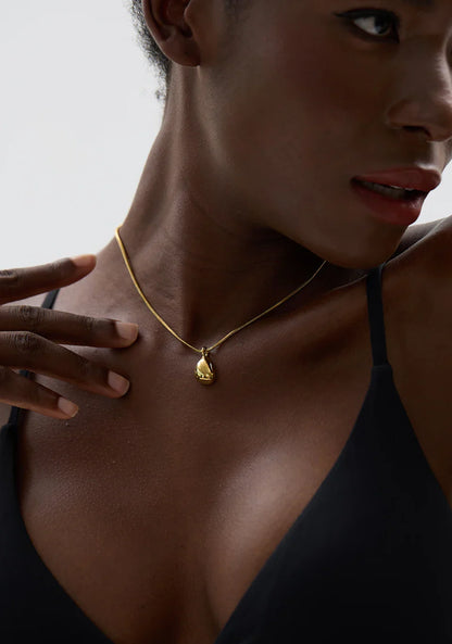 Golden Dew Necklaces