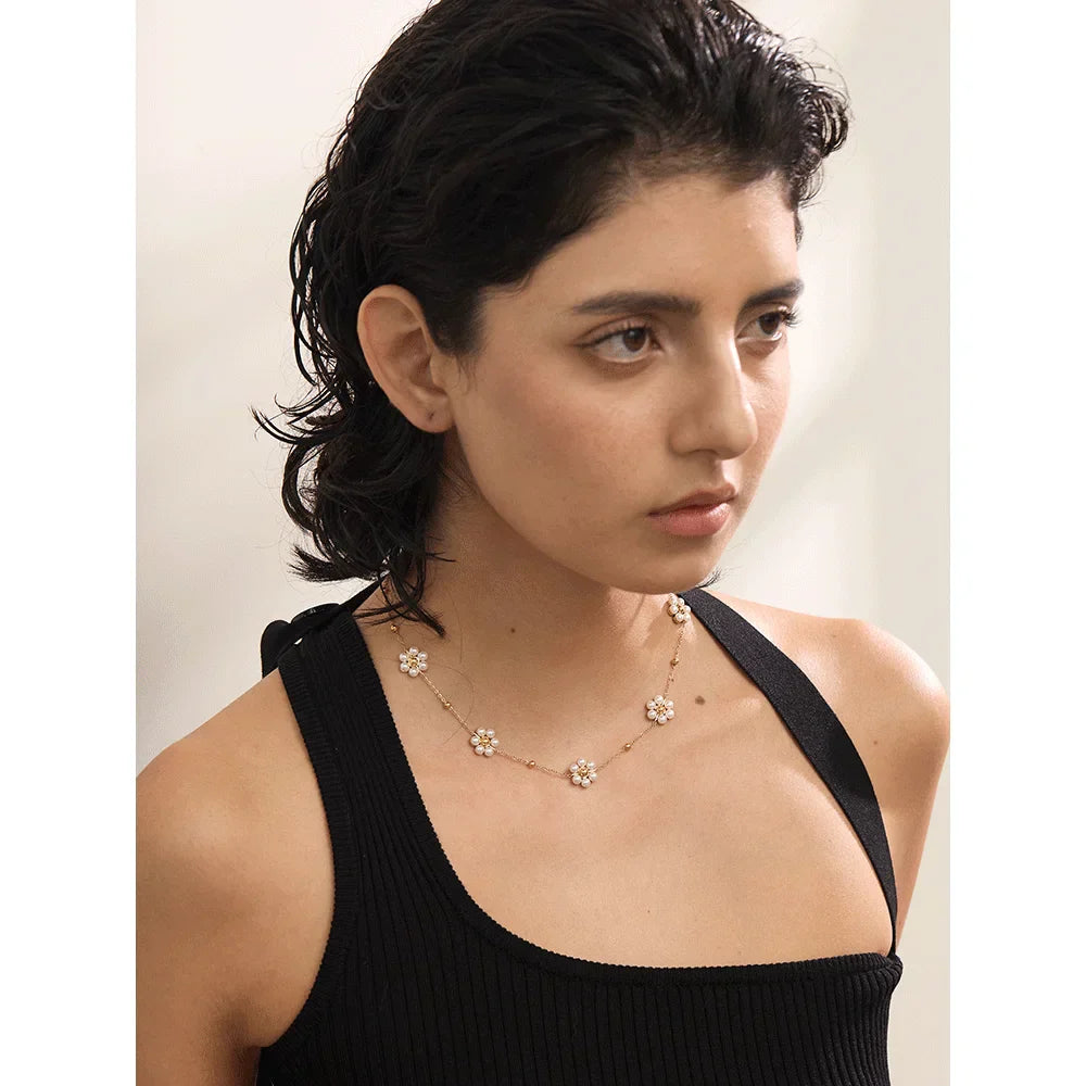Daisy Pearl Necklaces