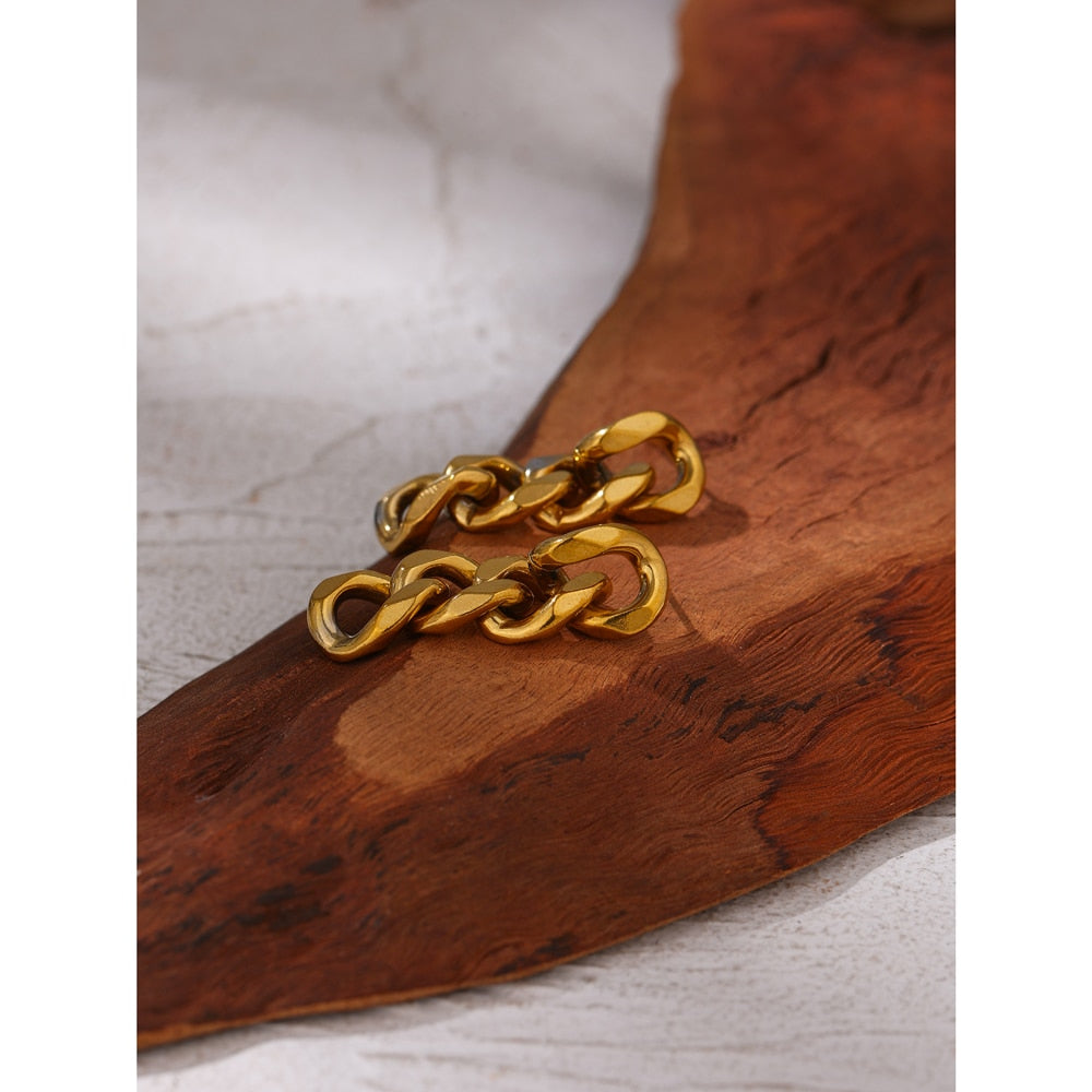 Yazdo Earrings ™️